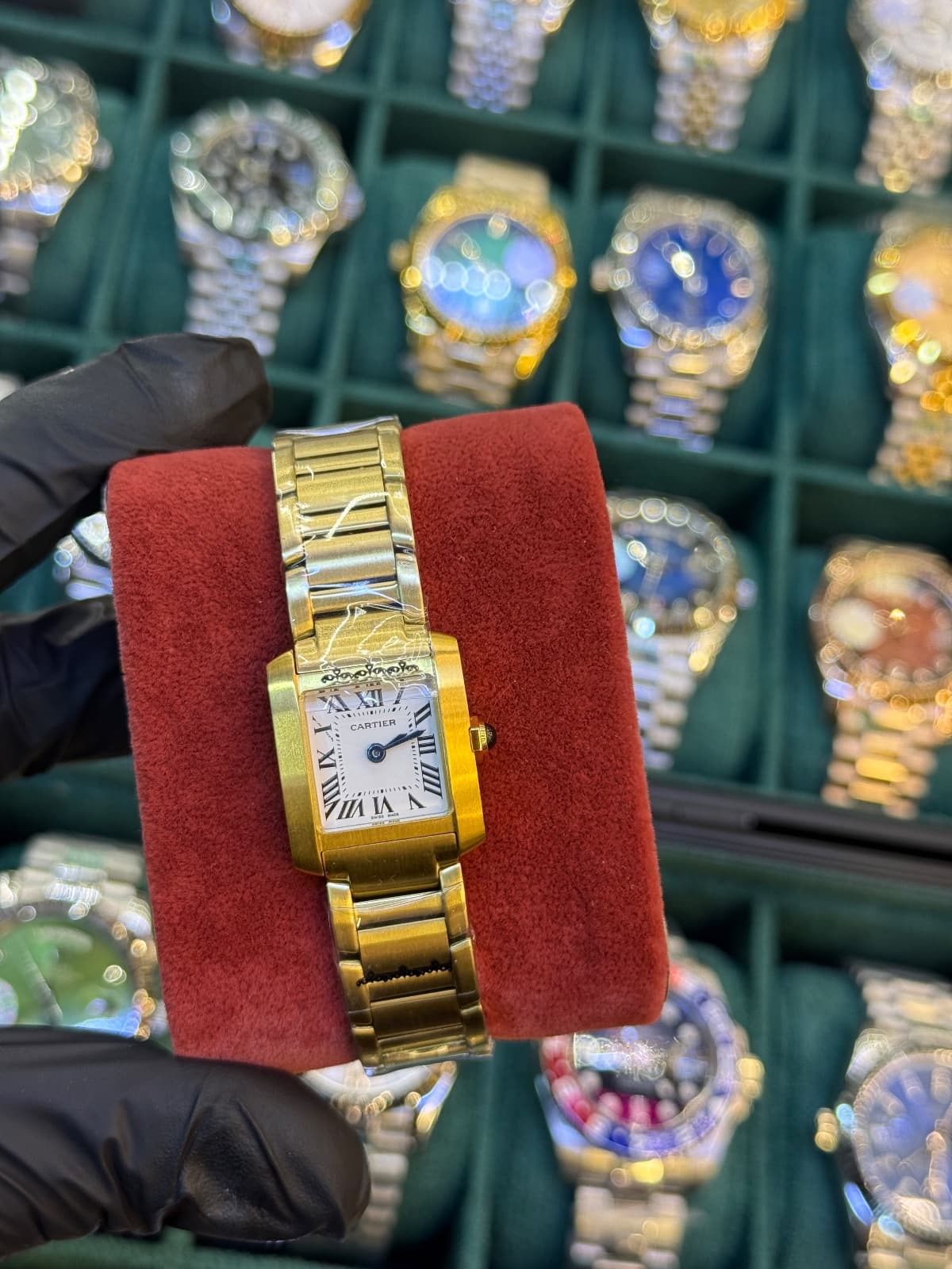 Cartier Tank – Gold